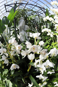 A statue at the Franklin Park Conservatory